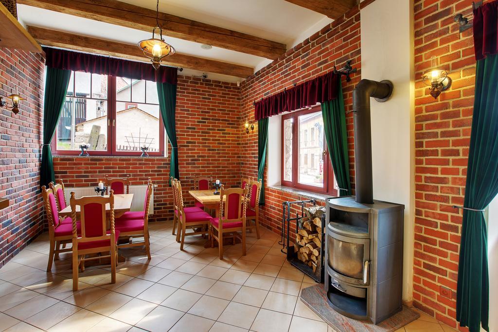 Hotel Hradni Basta Bečov nad Teplou Esterno foto