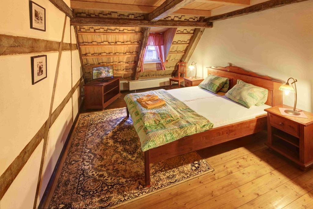 Hotel Hradni Basta Bečov nad Teplou Esterno foto