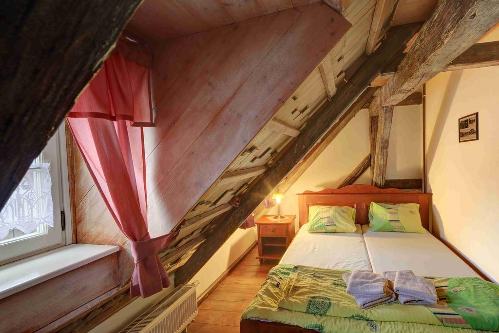Hotel Hradni Basta Bečov nad Teplou Esterno foto