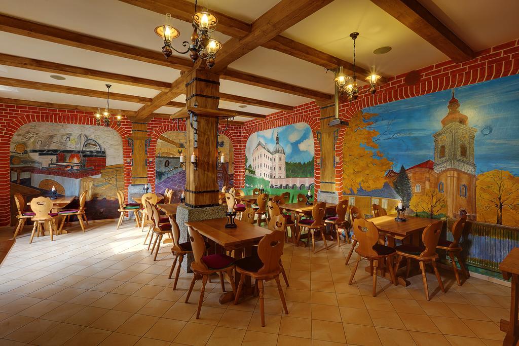 Hotel Hradni Basta Bečov nad Teplou Esterno foto