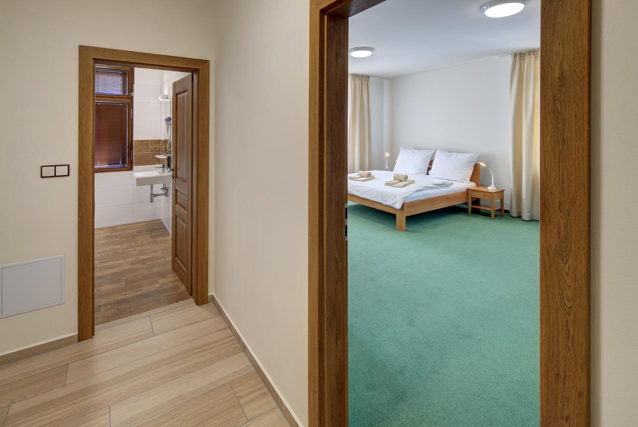 Hotel Hradni Basta Bečov nad Teplou Esterno foto
