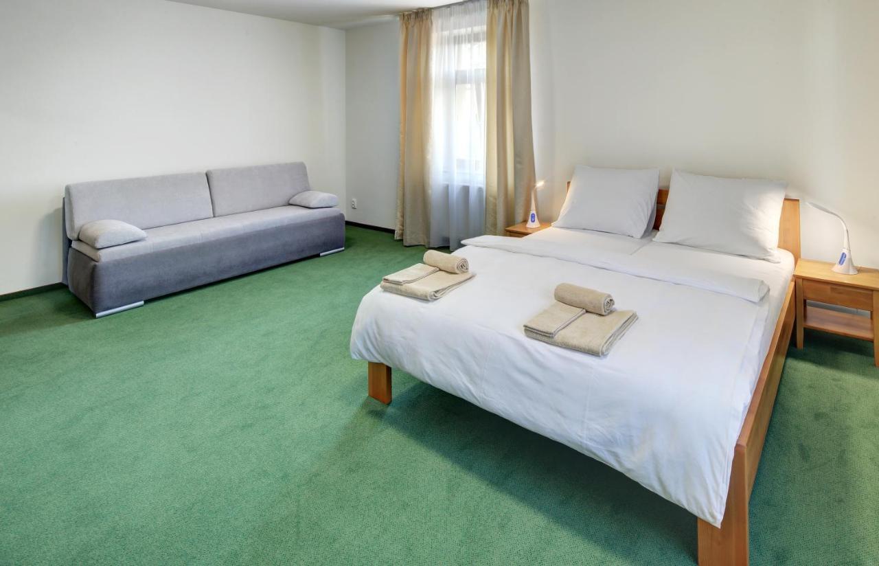 Hotel Hradni Basta Bečov nad Teplou Esterno foto