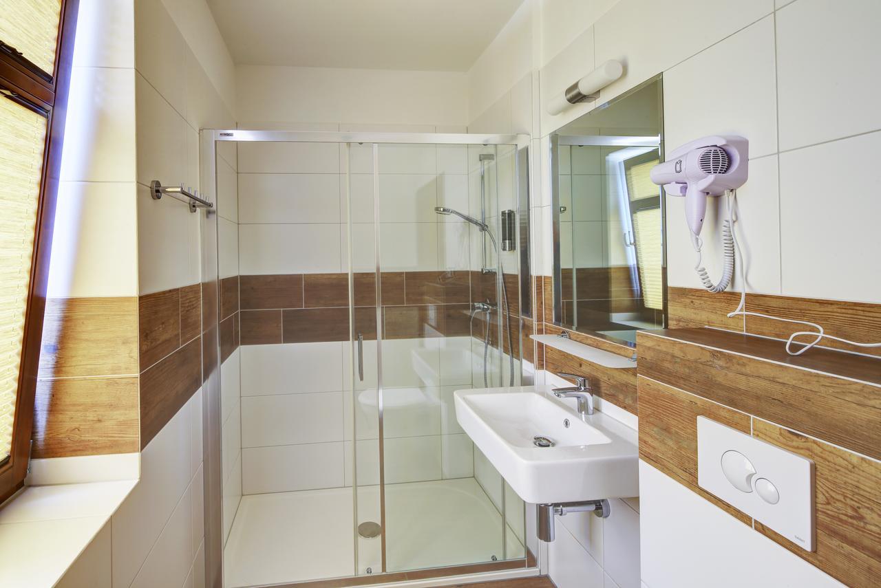 Hotel Hradni Basta Bečov nad Teplou Esterno foto